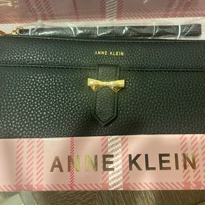 Anne Klein Gift Box cross bag purse